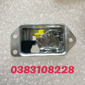 Ổ ngậm cửa hậu Suzuki Con Cóc